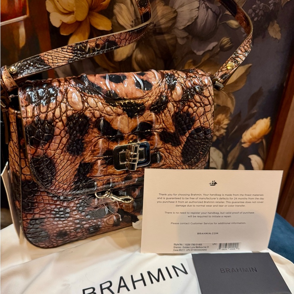 Brahmin Gianna in Golden Lynx
Multicolor Snake Print Shoulder Bag